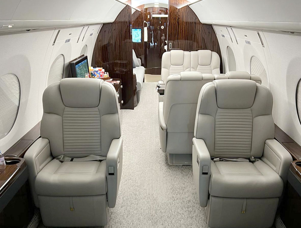 Executive Jet Charter bieten wir in in allen Ausstattungsklassen